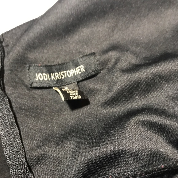 Dress - Picture 7 of 8